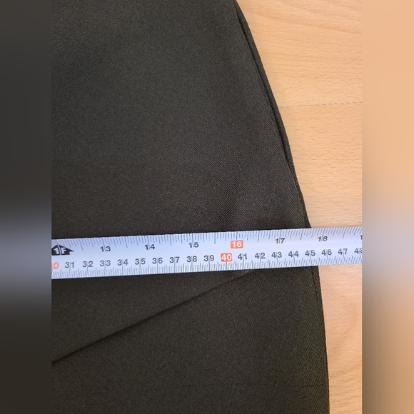 Beautiful classy Zara skirt - Picture 5 of 14